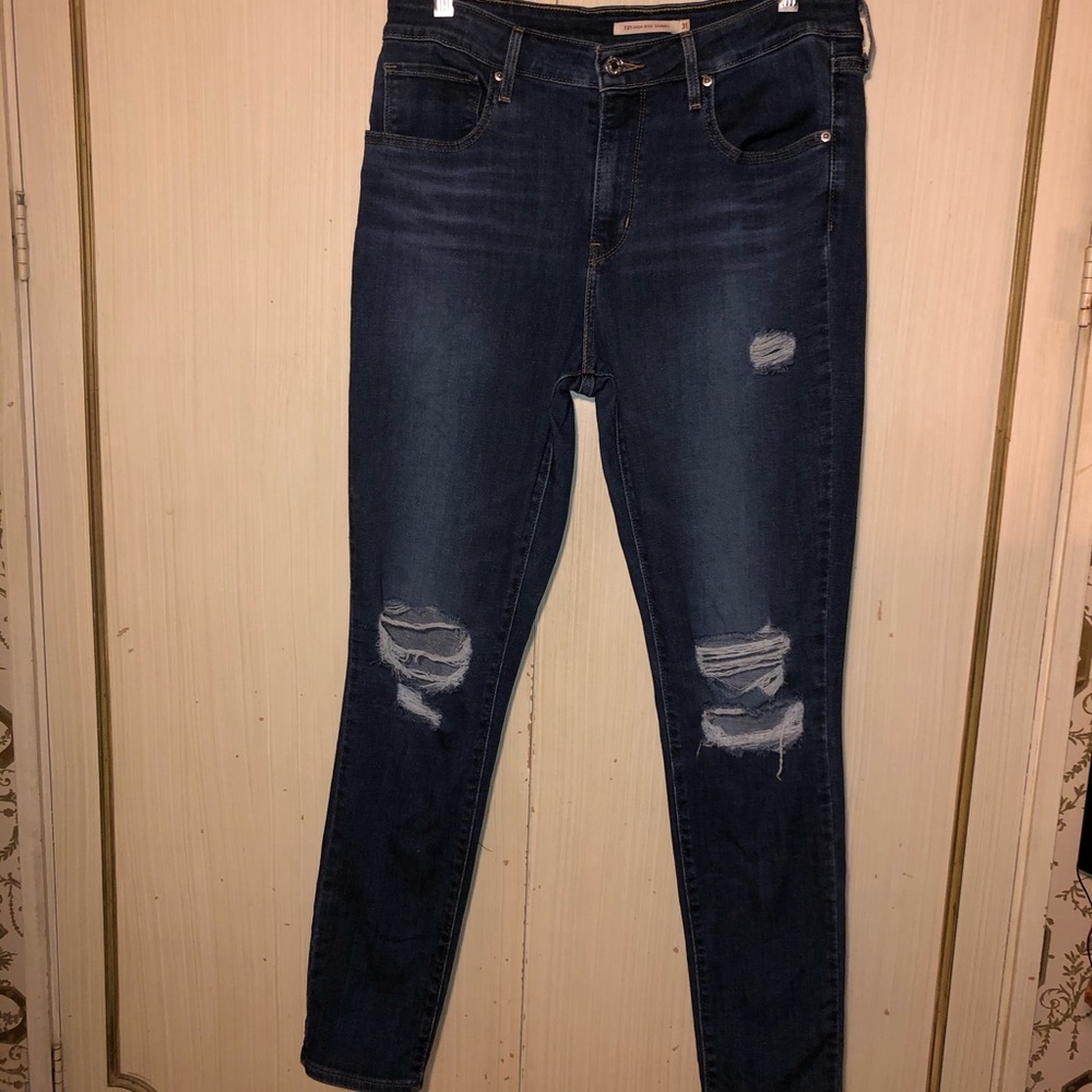 Levi’s 721 High Rise Skinny Jeans